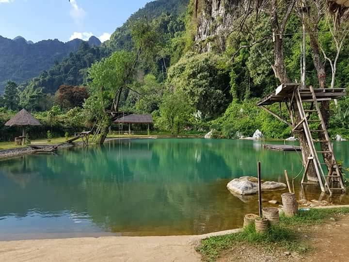 Elephant Adventure Village Tree House Vang Vieng Buitenkant foto